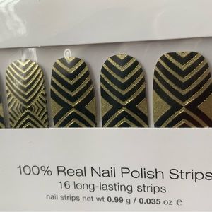 Drop The Ball:black & gold shimmer nail art, Color Street dry polish strip set